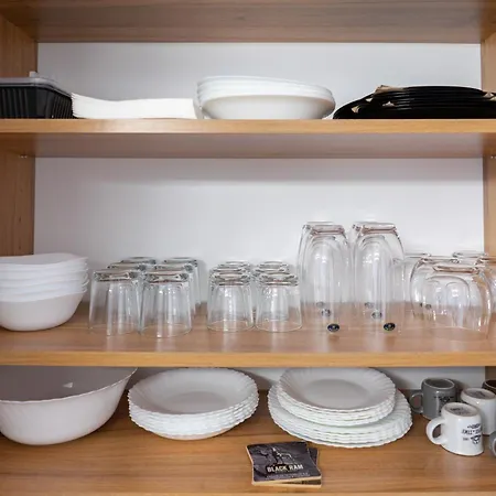 New Modern & Cozy With Free Private Parking And Ev Charging Station Apartamento Varna