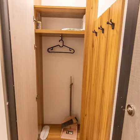 New Modern & Cozy With Free Private Parking And Ev Charging Station * Varna