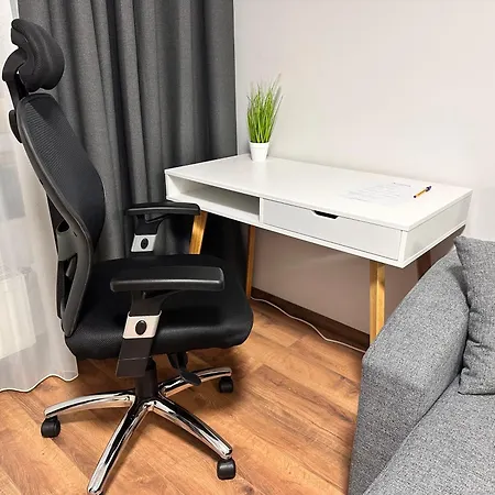 شقة New Modern & Cozy With Free Private Parking And Ev Charging Station *