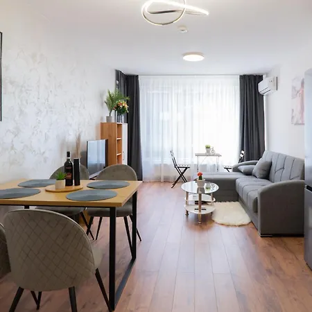 New Modern & Cozy With Free Private Parking And Ev Charging Station * Βάρνα