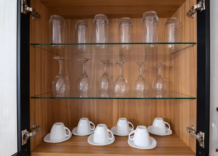 New Modern & Cozy With Free Private Parking And Ev Charging Station *