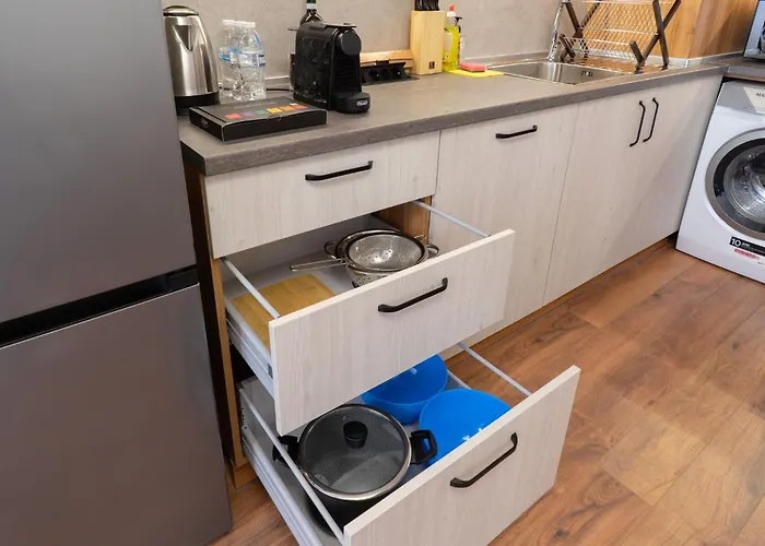 Apartment New Modern & Cozy With Free Private Parking And Ev Charging Station Varna