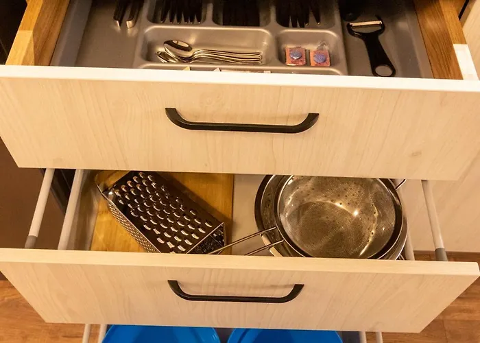 New Modern & Cozy With Free Private Parking And Ev Charging Station